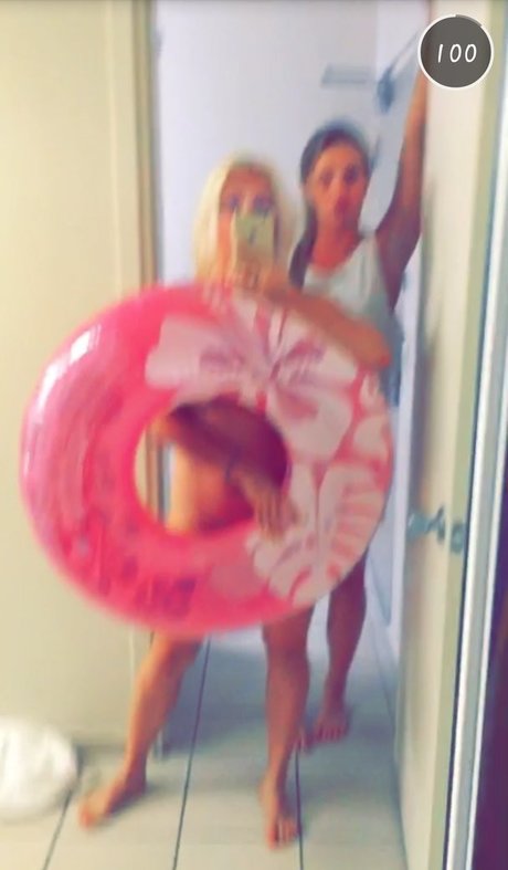 RosieVan pornstar hot archive