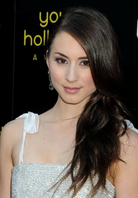 Troian Bellisario star top pic
