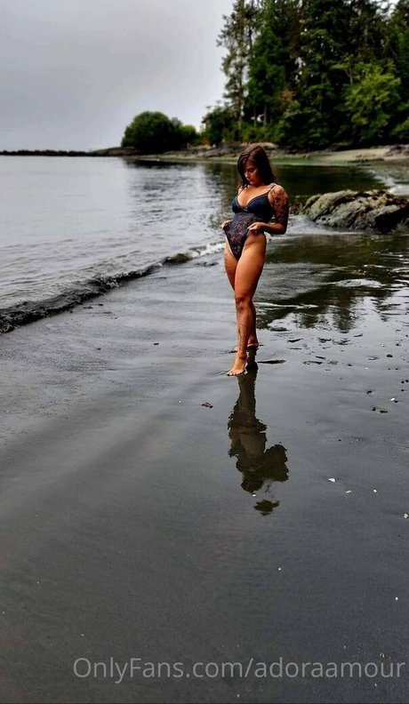 adoraamour hot actress pic