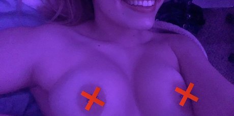 sassy sinner model hot galleries