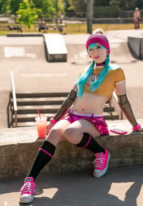 brunette teen onlyfans erotic images