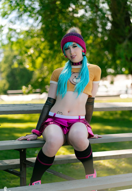 shiriallwood pornstar adult gallery