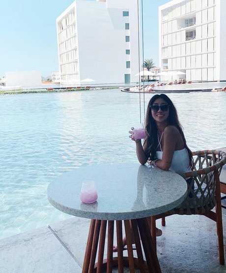 Jinnnyk beautiful actress image