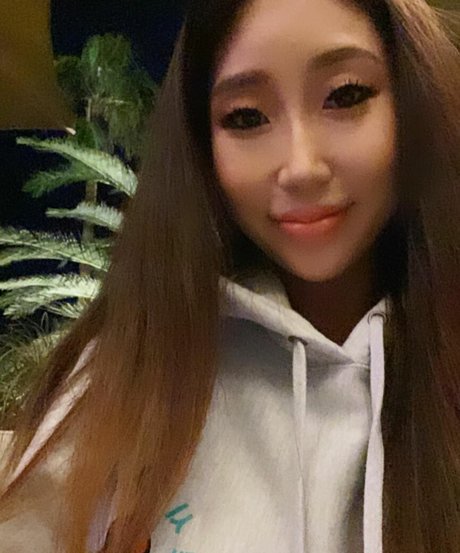 Jinnnyk star xxx picture