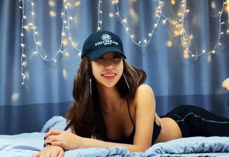 Jinnnyk nudes actress pic