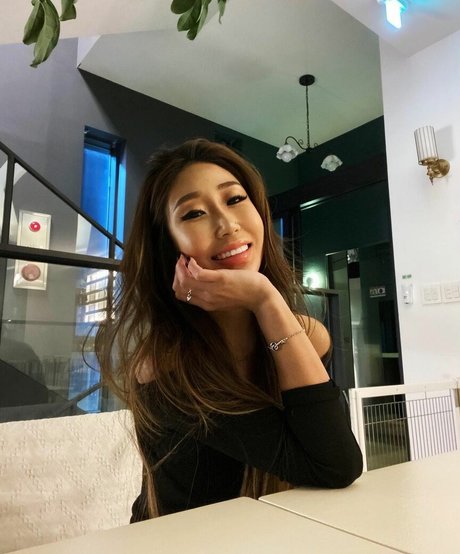 Jinnnyk nudes star pics