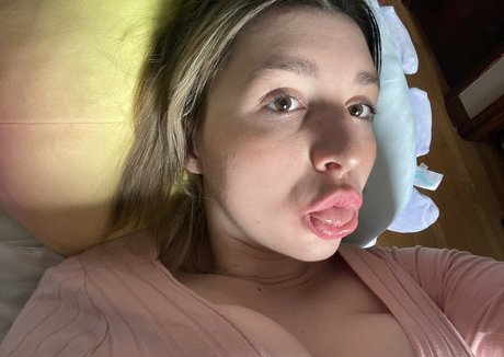 baddiealexaaa nudes model picture