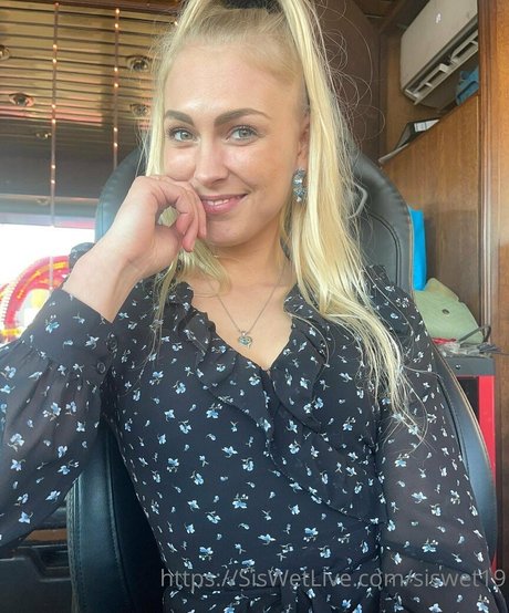 siswetvip porn star photos