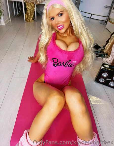 xjadelynefreex adult model pictures