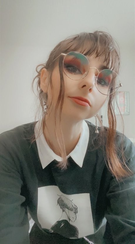 Hannuh naked star archive