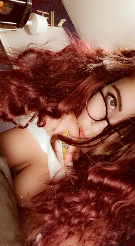 coralinebb pornstar picture