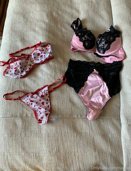 rizerae porn model image