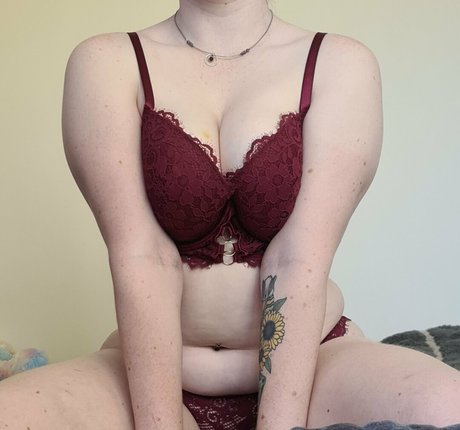 petiteivy pornographic star archive