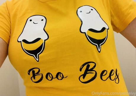 petiteivy Profile pic