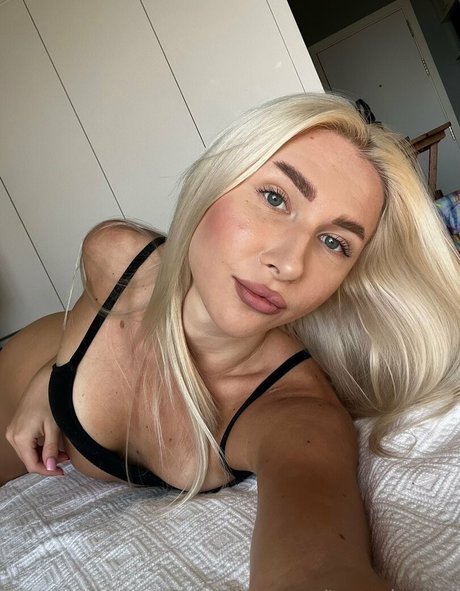 tanyahoney pornstar adult img