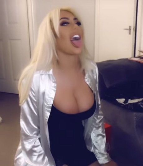 Chloe Ferry pornstar nice pic