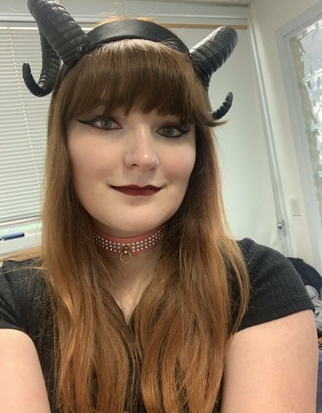 sammismith26 top actress photos