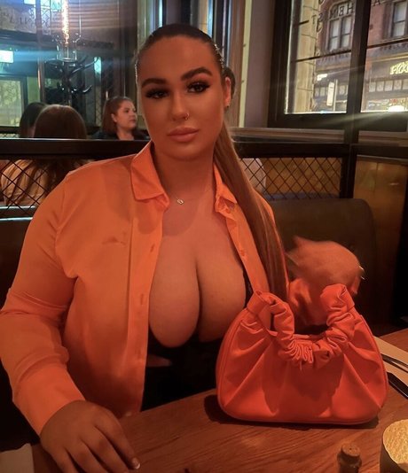 Caitlinn G sexy pornstar images