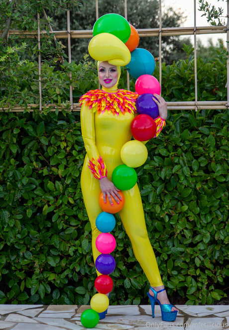 mfetilicious nice actress photos