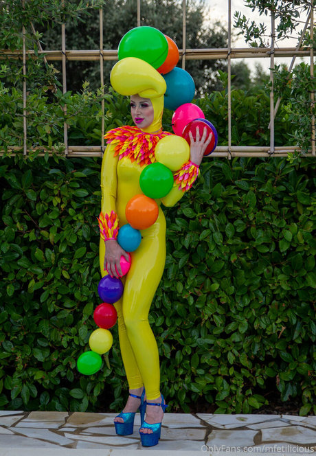 mfetilicious pornstar nude image