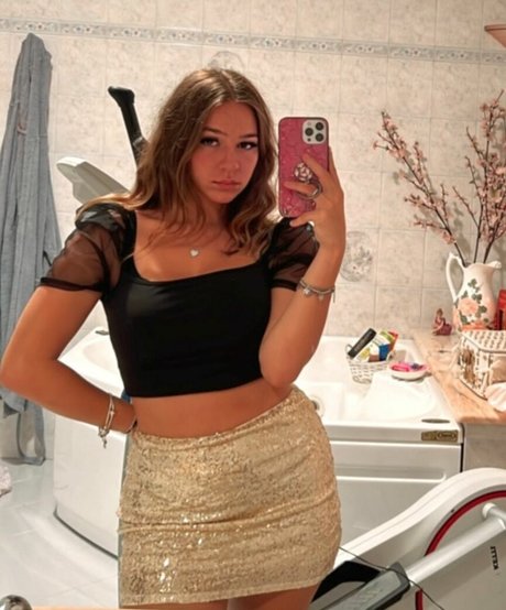 Giada Piotti free model pics