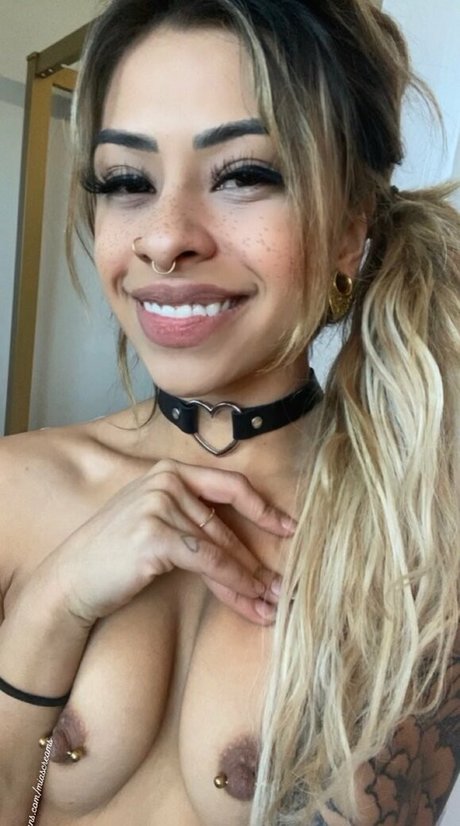 miascreams perfect actress image