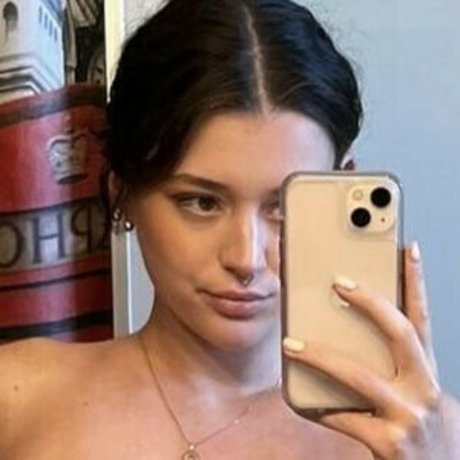 Elle Wright exclusive pornstar gallery