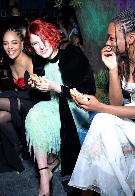 Tessa Thompson art pornstar photos