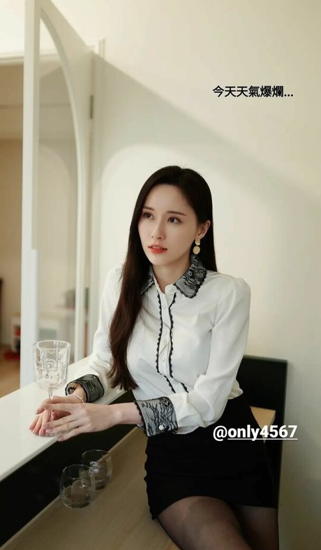 Vanessa Only4567 sexy actress photos