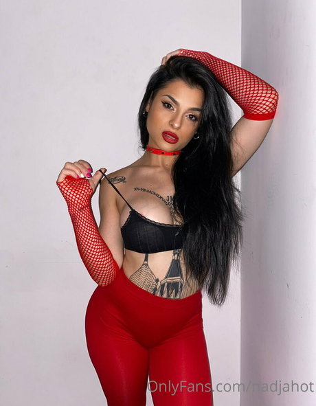 nadjalapiedra sexy model pics