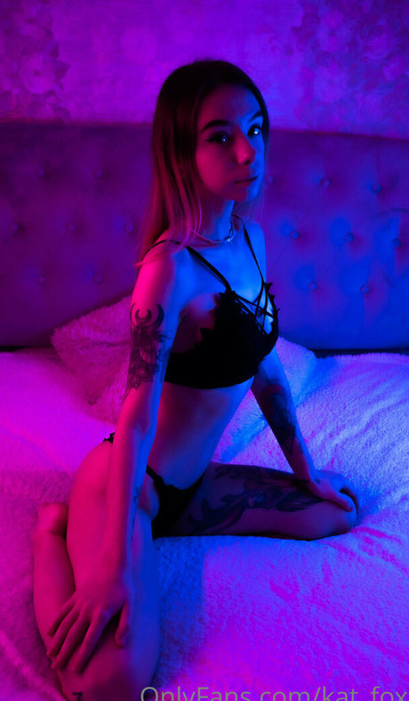 kat fox star perfect image