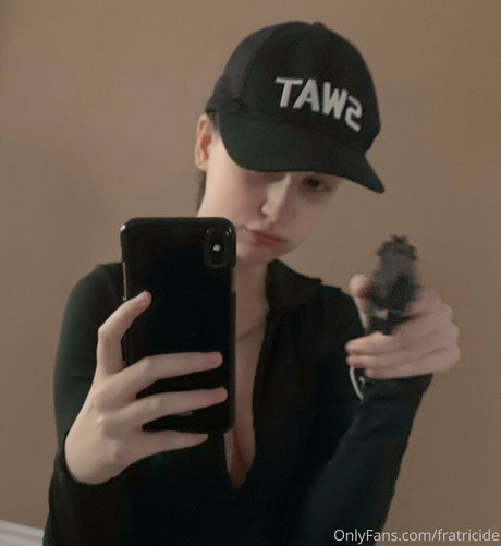 fratricide model nudes img