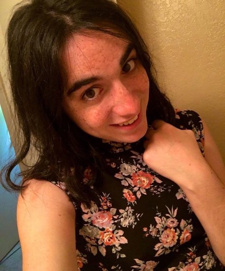 Orcastraw pretty pornstar photo