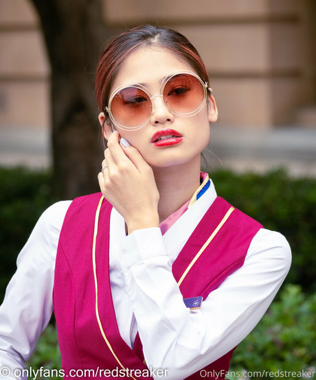 redstreaker beautiful actress pic