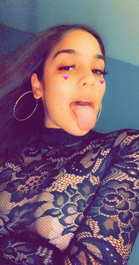 ricanbella pornographic star img