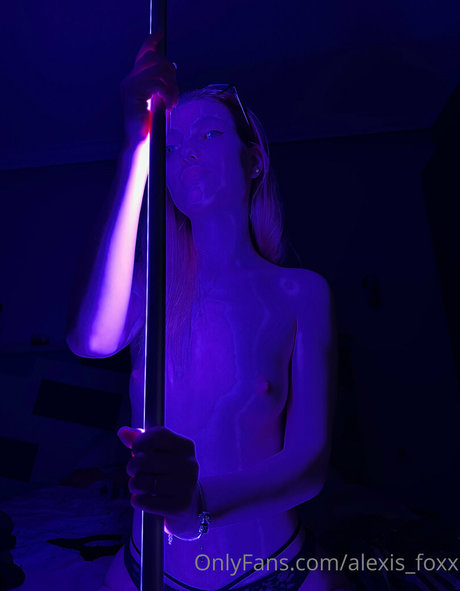 alexisfoxxie sexy star archive