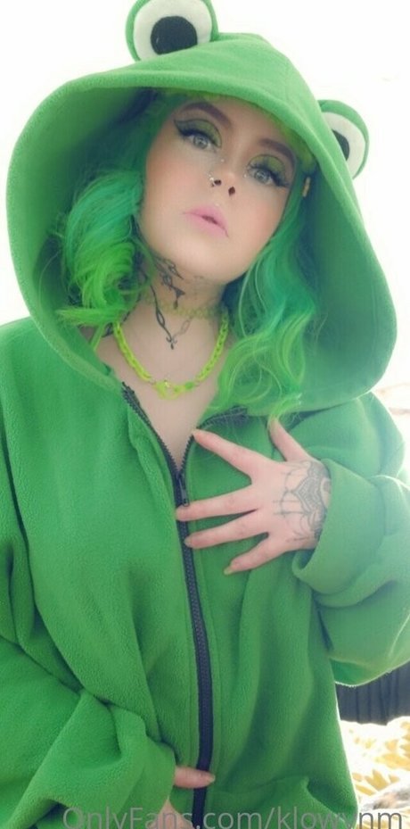 klowynm art model picture