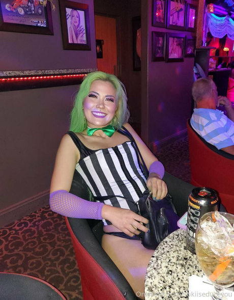 sukiiseduceyou star naked picture