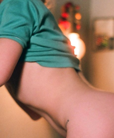 alittle vampy free model img