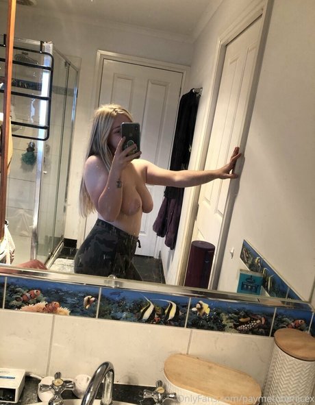 naughtyhortyxo pornstar pretty photos