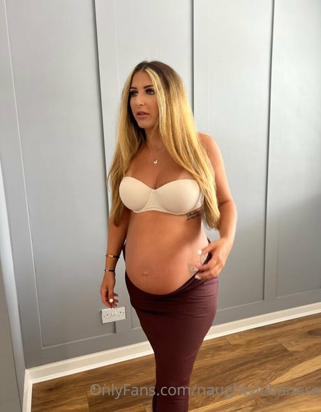 naughtylebanese sexy actress photo