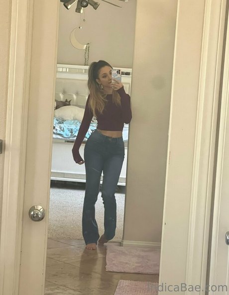 Indicabae art actress galleries