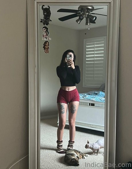 Indicabae porn model pic