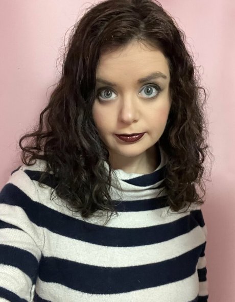 cute redhead onlyfans pornos image