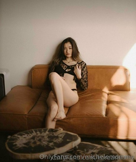 michelemommy nude star photo