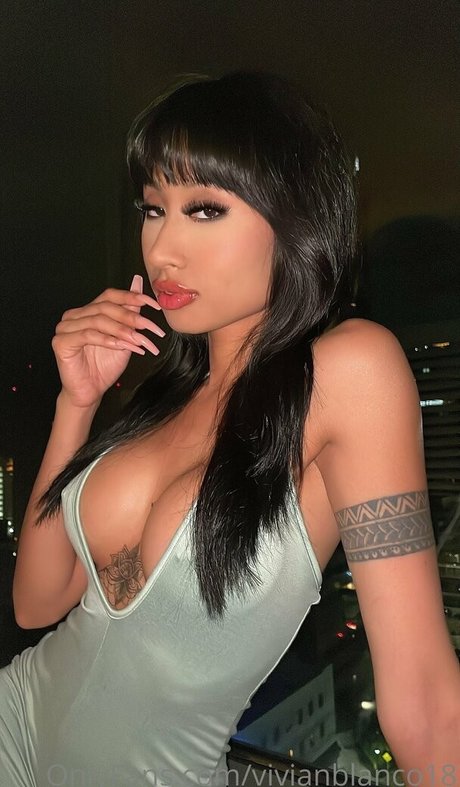 vivianblanco18 free model pics
