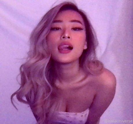 blonde hot wife onlyfans sexy photo