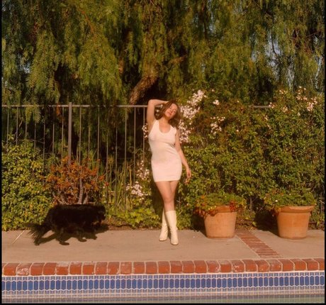 Gideon Adlon hot actress img