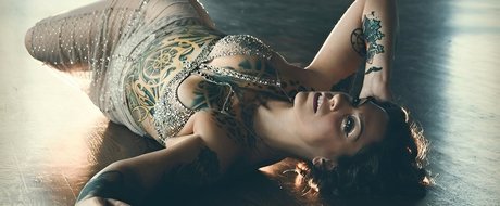 Floor Jansen model perfect gallery