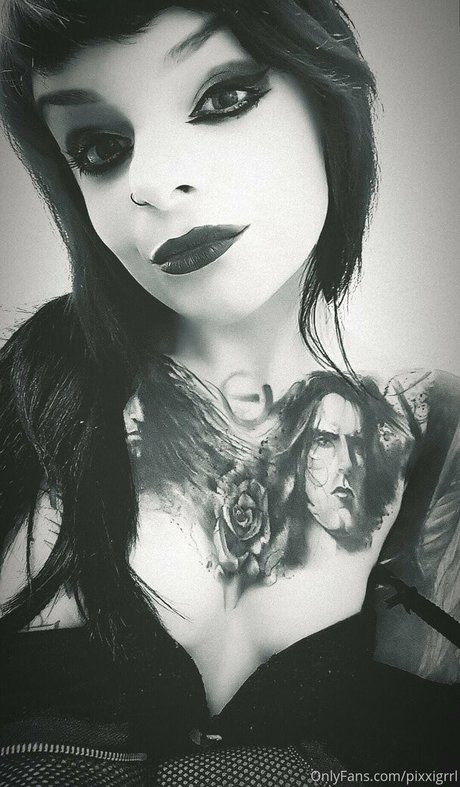 pixxigrrl star nude img